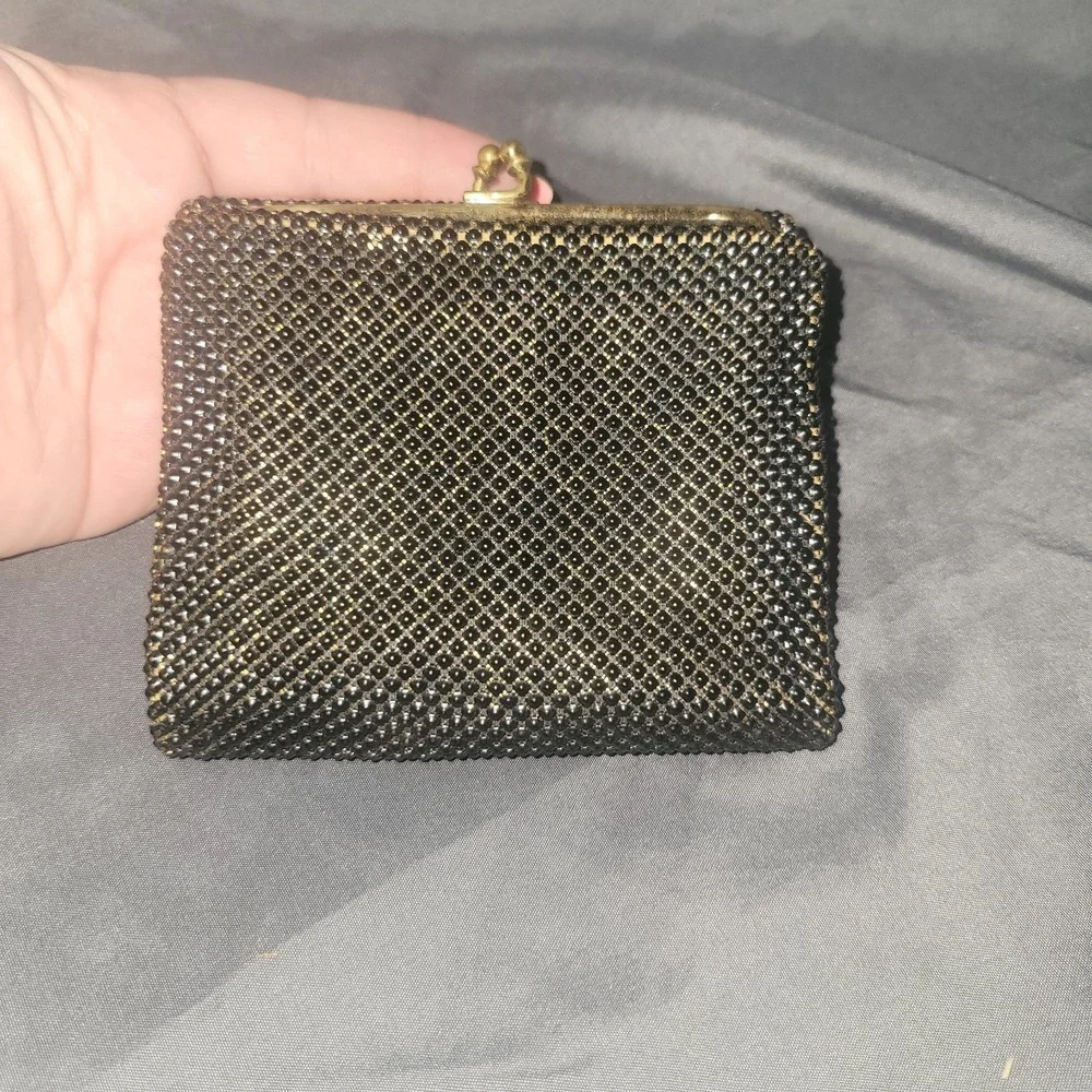 Vintage Whiting And Davis Black Gold Mesh Wallet Kiss Lock Snap Coin Purse